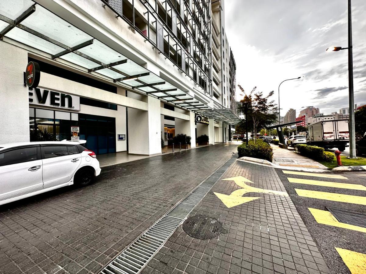 דירות קואלה לומפור The Luxe Colony Klcc By Infinitum מראה חיצוני תמונה