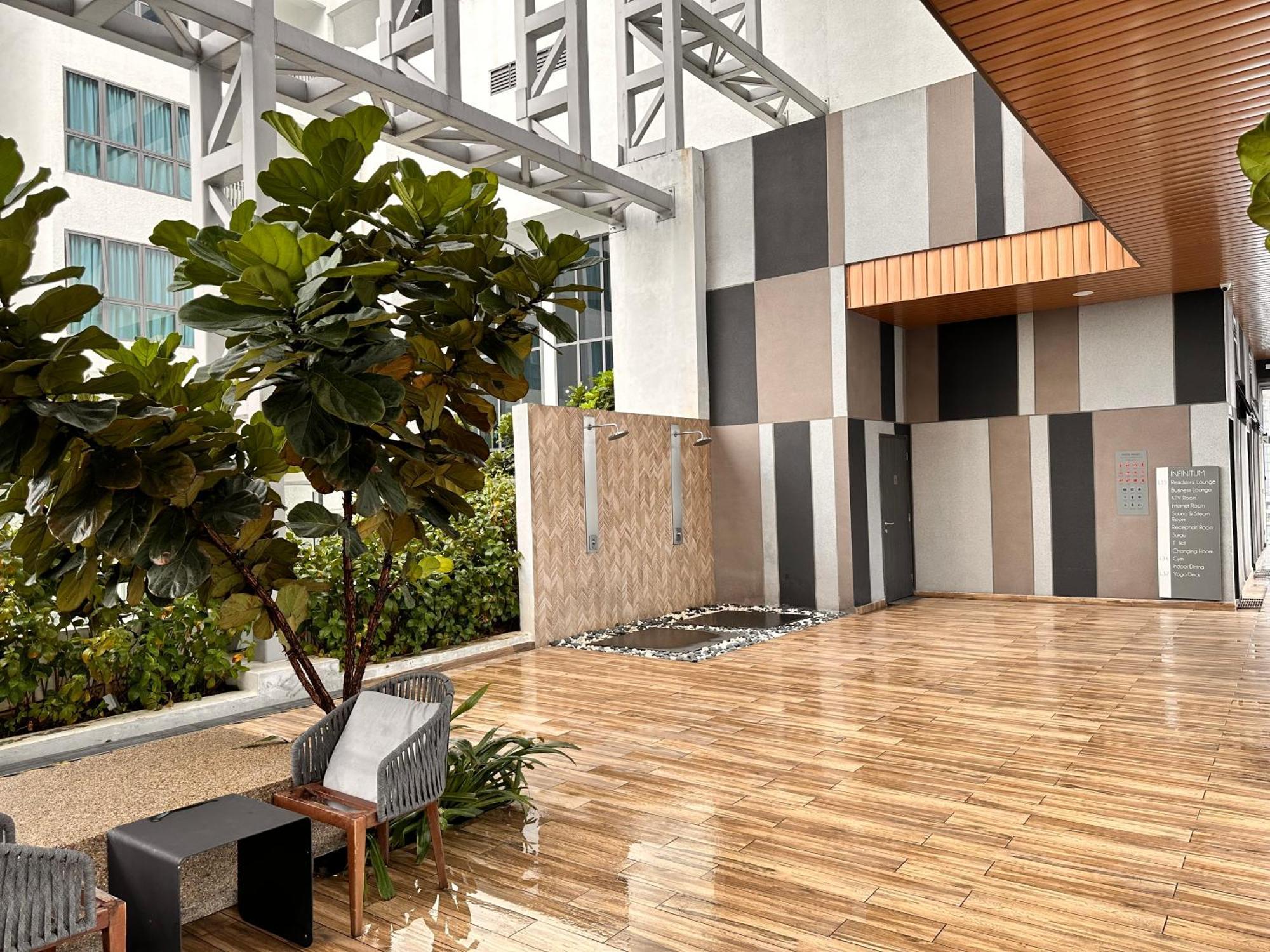 דירות קואלה לומפור The Luxe Colony Klcc By Infinitum מראה חיצוני תמונה