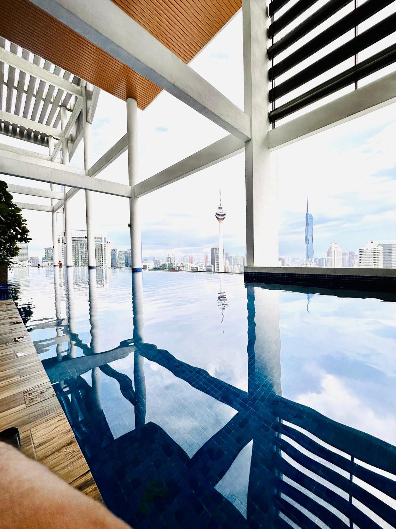 דירות קואלה לומפור The Luxe Colony Klcc By Infinitum מראה חיצוני תמונה