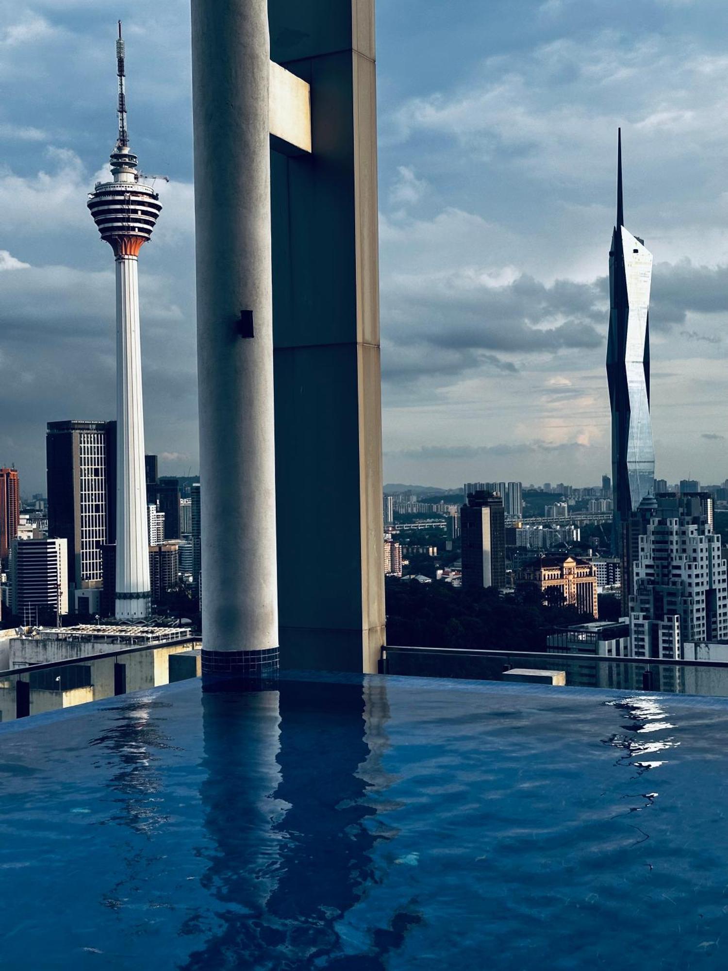 דירות קואלה לומפור The Luxe Colony Klcc By Infinitum מראה חיצוני תמונה