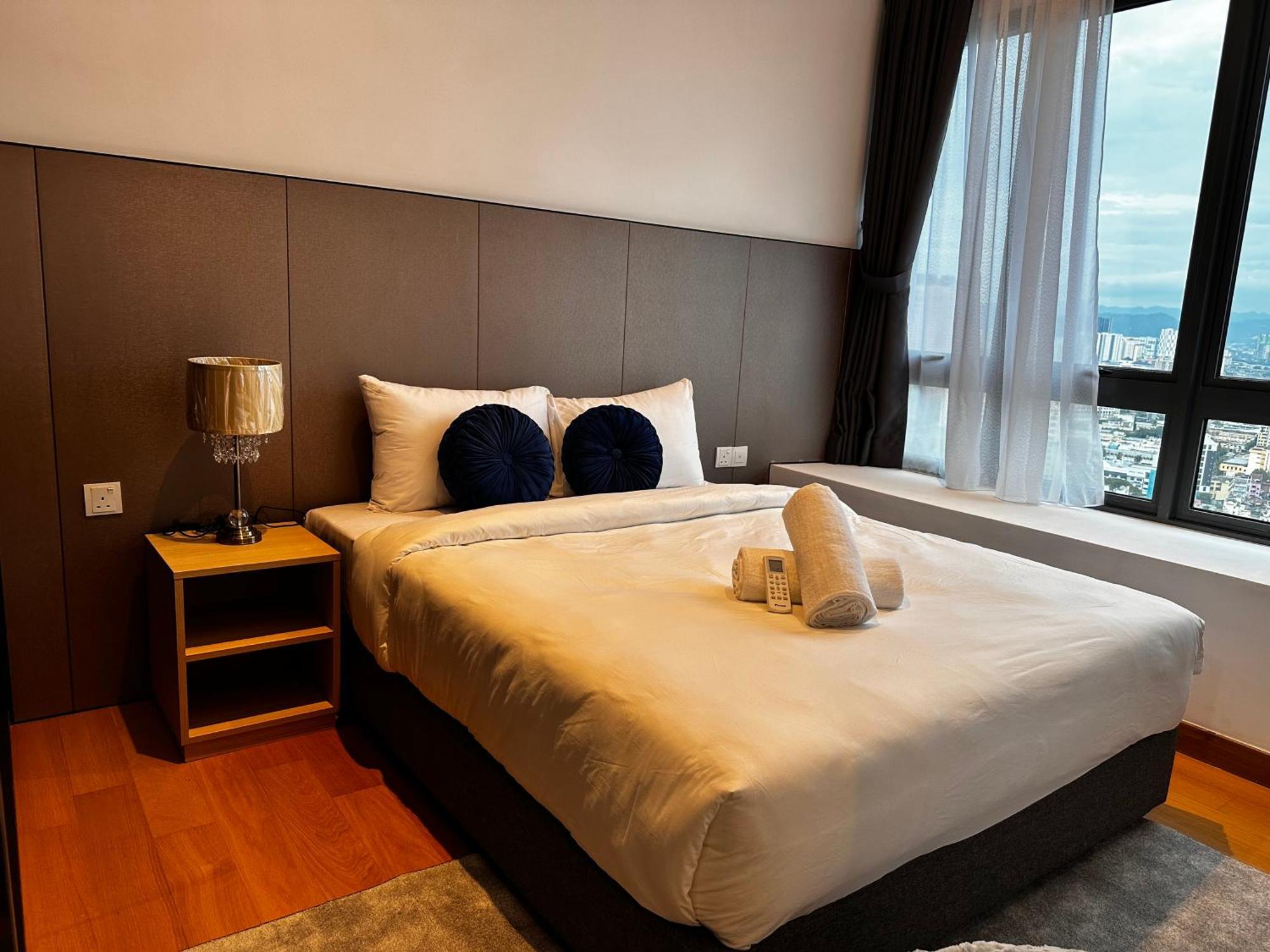 דירות קואלה לומפור The Luxe Colony Klcc By Infinitum מראה חיצוני תמונה